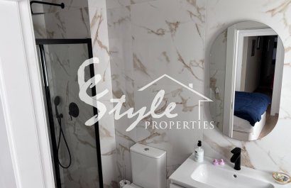 Reventa - Adosado - LOS MONTESINOS - La Herada