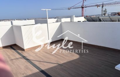 Reventa - Adosado - LOS MONTESINOS - La Herada