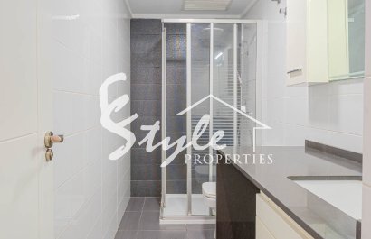 Resale - Apartamento - Torrevieja