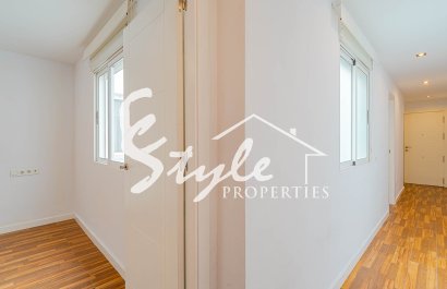 Resale - Apartamento - Torrevieja