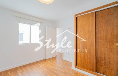 Resale - Apartamento - Torrevieja