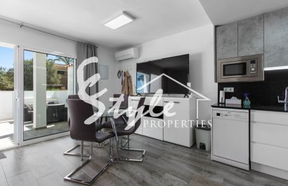 Resale - Apartamento - Torrevieja - Lago Jardin