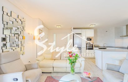 Resale - Apartamento - Orihuela-Costa - Los Dolses