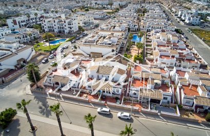 Продается дом у моря в Пунта Приме, Коста Бланка, Испания . ID2737