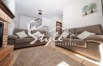 Resale - Villa - Playa Flamenca - Sportcentre