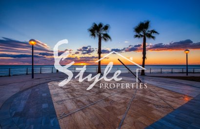 Resale - Villa - Playa Flamenca - Sportcentre