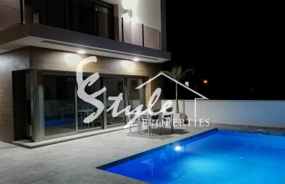 Resale - Villa - Villamartín - Villamartin