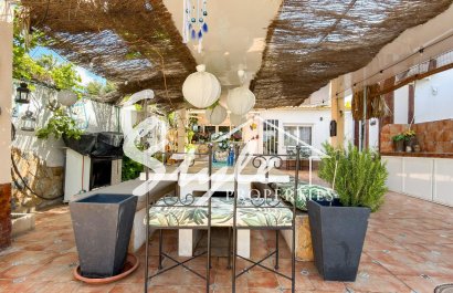 Вторичное жилье - Вилла - Сьюдад Кесада