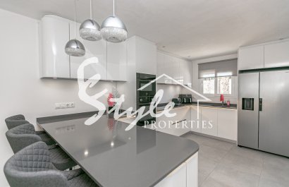 Reventa - Villa - Campoamor - Lomas de Don Juan