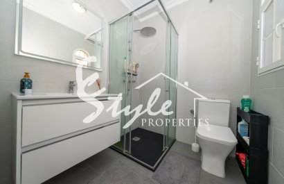 Resale - Villa - Playa Flamenca - Sportcentre