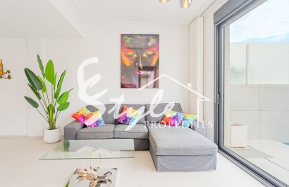 Resale - Villa - Punta Prima