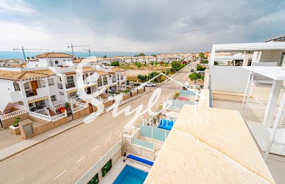 Resale - Villa - Punta Prima