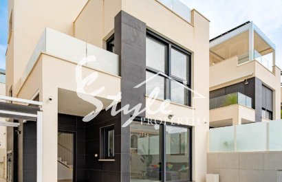 Resale - Villa - Punta Prima
