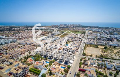 Resale - Villa - Punta Prima