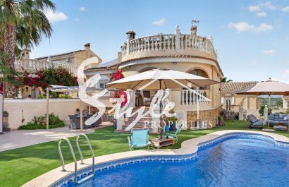 Resale - Villa - Alicante - Monte Y Mar