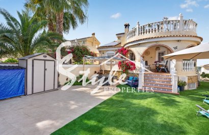 Resale - Villa - Alicante - Monte Y Mar