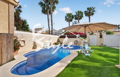 Resale - Villa - Alicante - Monte Y Mar