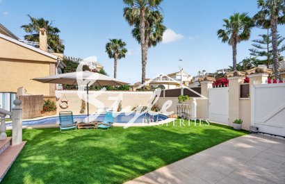 Resale - Villa - Alicante - Monte Y Mar