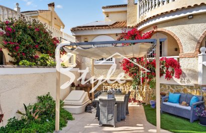 Resale - Villa - Alicante - Monte Y Mar
