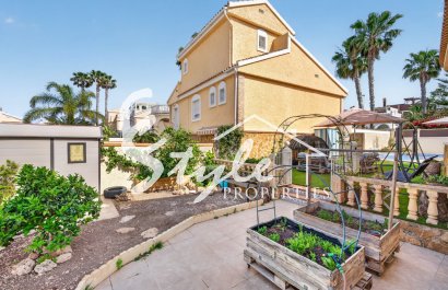 Resale - Villa - Alicante - Monte Y Mar