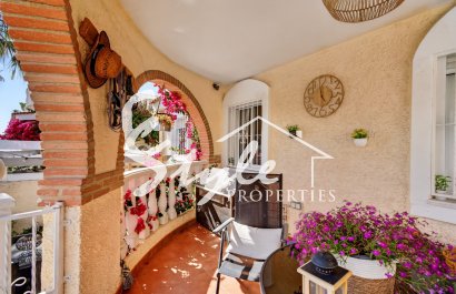 Resale - Villa - Alicante - Monte Y Mar