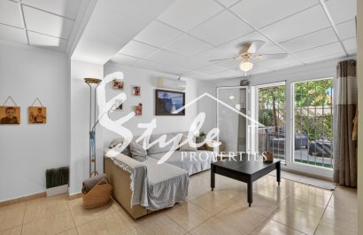 Resale - Villa - Alicante - Monte Y Mar