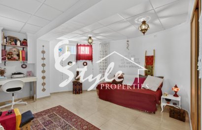 Resale - Villa - Alicante - Monte Y Mar