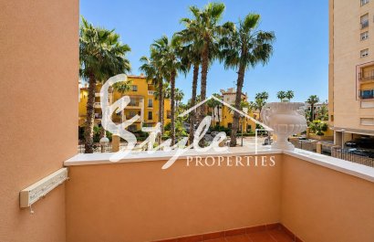 Resale - Apartamento - Torrevieja - Playa de los locos