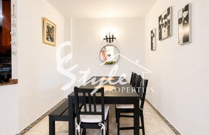 Resale - Apartamento - Torrevieja - Playa de los locos
