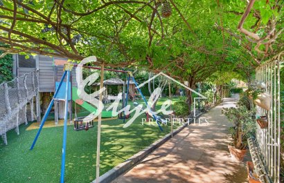 Resale - Villa - Orihuela-Costa - Orihuela Center