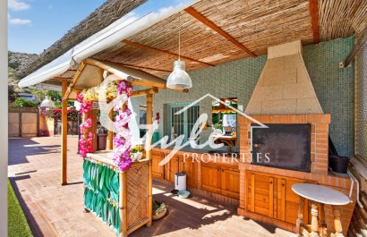 Resale - Villa - Orihuela-Costa - Orihuela Center