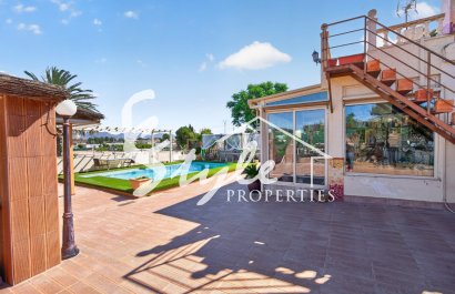 Resale - Villa - Orihuela-Costa - Orihuela Center