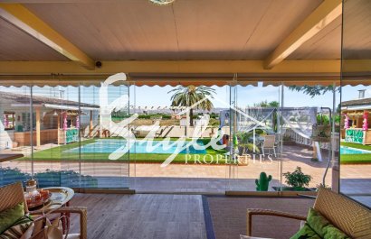 Resale - Villa - Orihuela-Costa - Orihuela Center