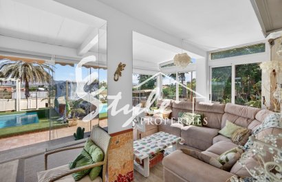 Resale - Villa - Orihuela-Costa - Orihuela Center