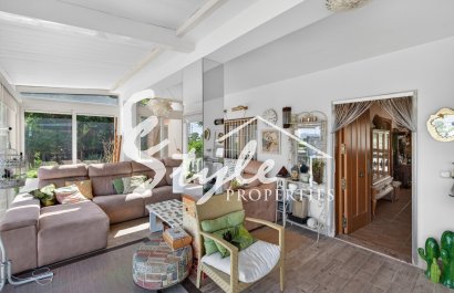 Resale - Villa - Orihuela-Costa - Orihuela Center