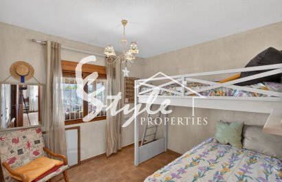 Resale - Villa - Orihuela-Costa - Orihuela Center