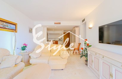 Resale - Apartamento - Punta Prima