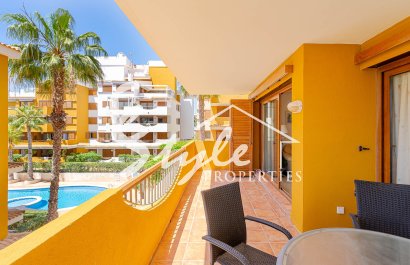Resale - Apartamento - Punta Prima