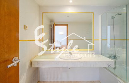 Resale - Apartamento - Punta Prima