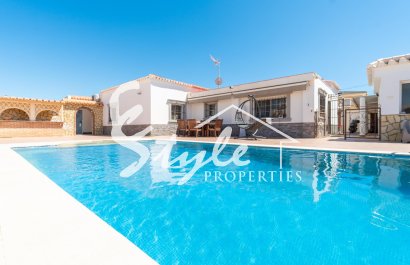 Resale - Villa - Torrevieja - Torreta florida