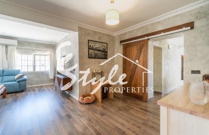 Resale - Villa - Torrevieja - Torreta florida