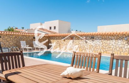 Resale - Villa - Torrevieja - Torreta florida