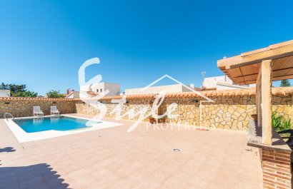 Resale - Villa - Torrevieja - Torreta florida