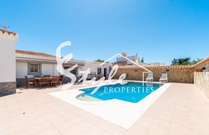 Resale - Villa - Torrevieja - Torreta florida