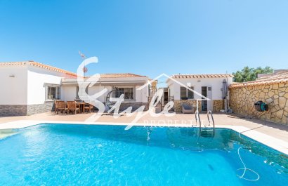 Resale - Villa - Torrevieja - Torreta florida