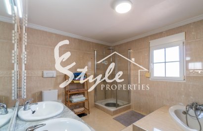 Resale - Villa - Torrevieja - Torreta florida