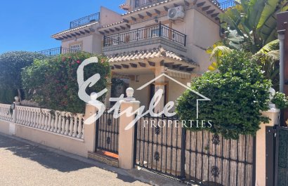 Reventa - Villa - Villamartín - La Regia