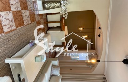 Reventa - Villa - Villamartín - La Regia