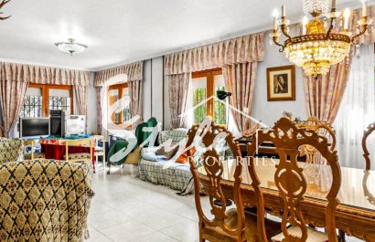 Reventa - Villa - Torrevieja - Los Balcones