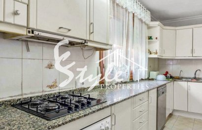 Reventa - Villa - Torrevieja - Los Balcones